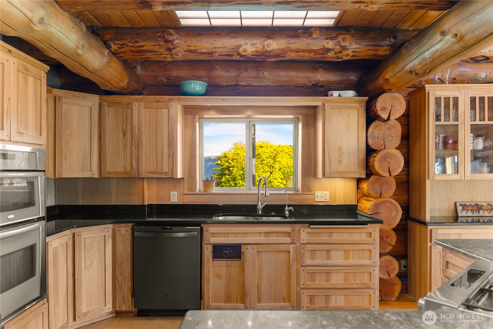 112 Pine Creek Road , Tonasket, WA 98855