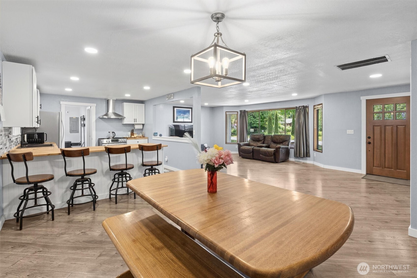 917 Dyer Road , Sultan, WA 98294