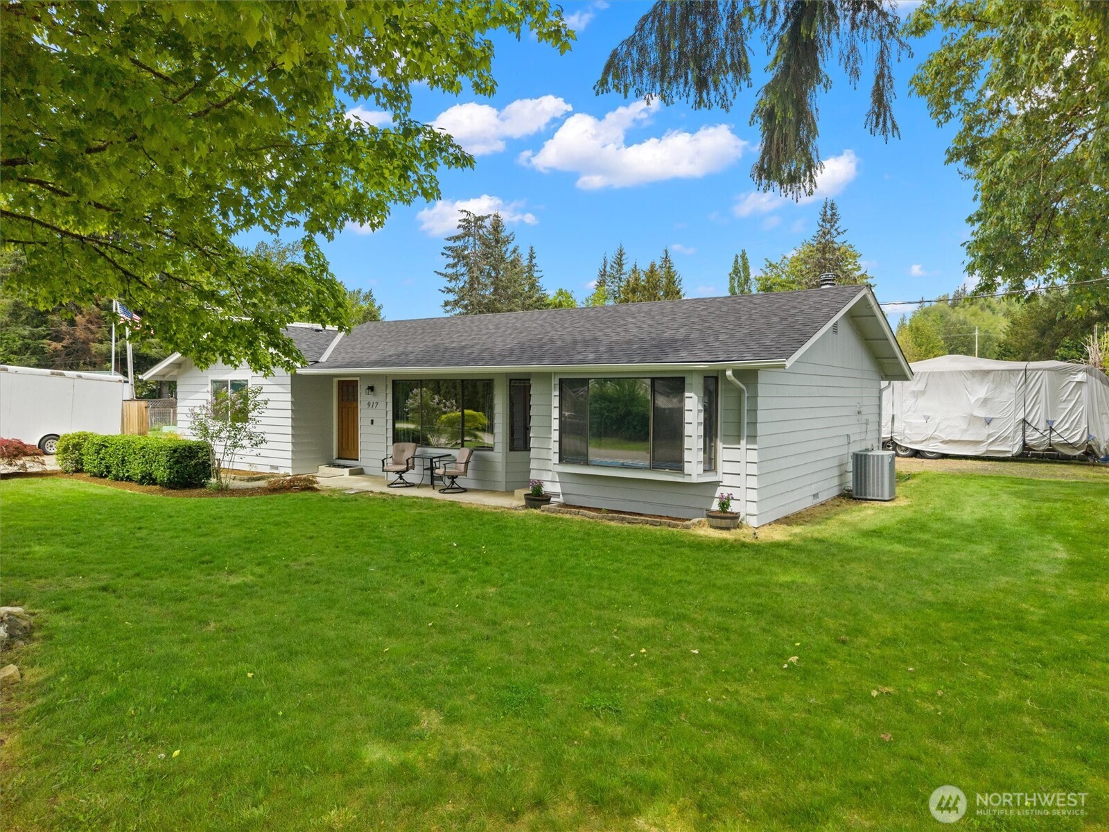 917 Dyer Road , Sultan, WA 98294