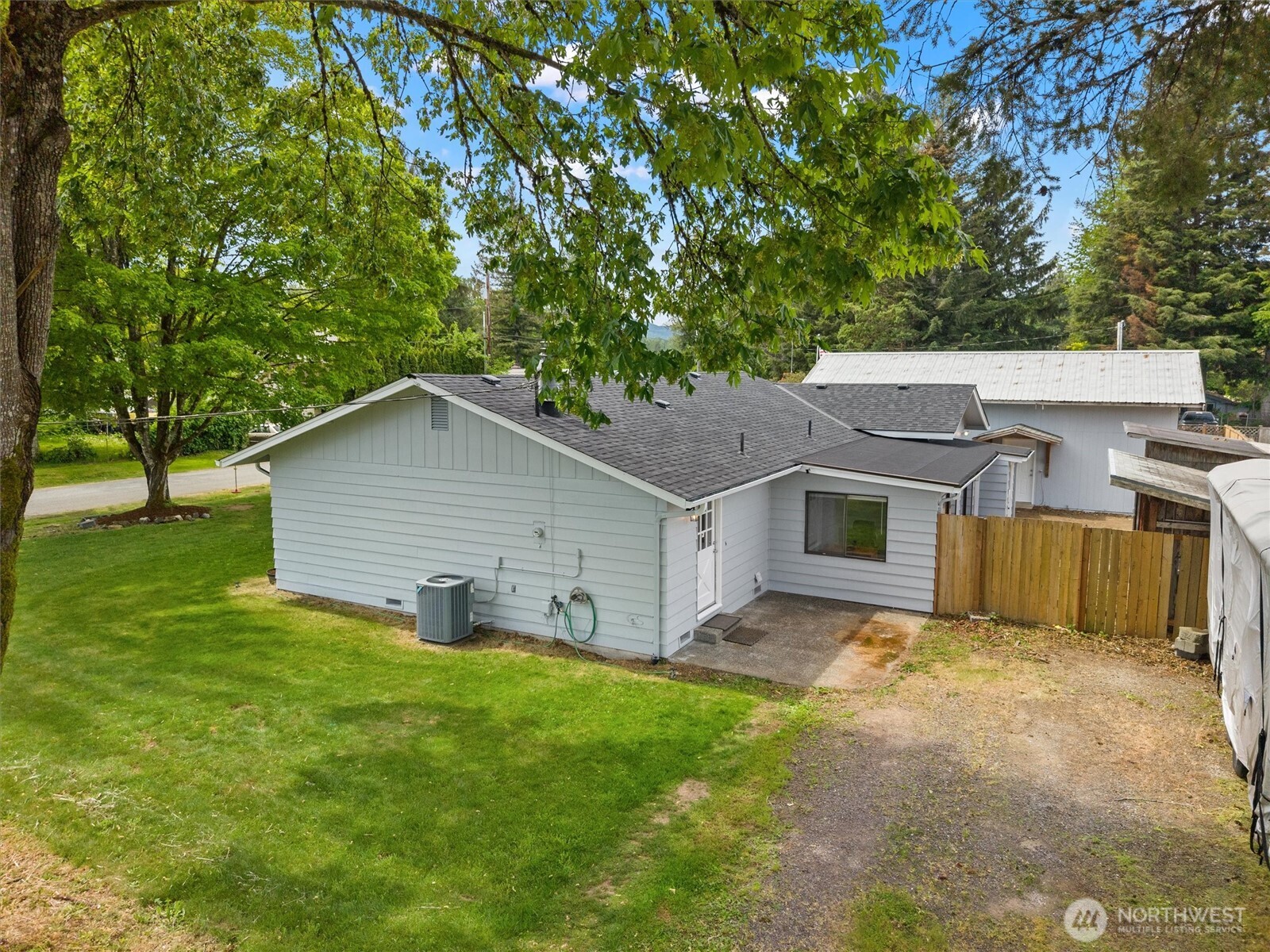 917 Dyer Road , Sultan, WA 98294