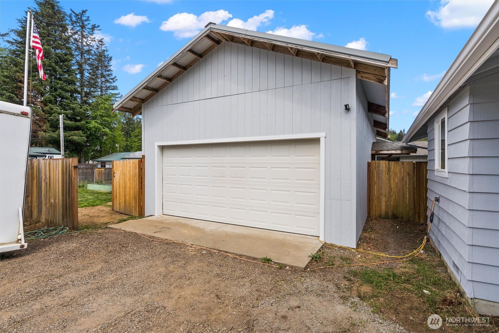 917 Dyer Road , Sultan, WA 98294
