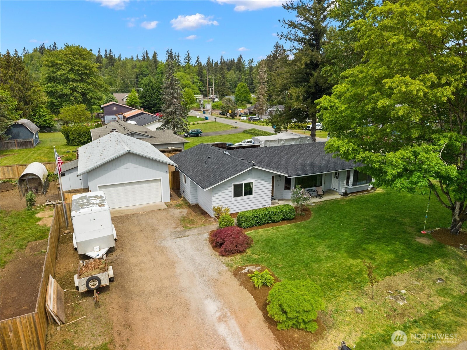 917 Dyer Road , Sultan, WA 98294