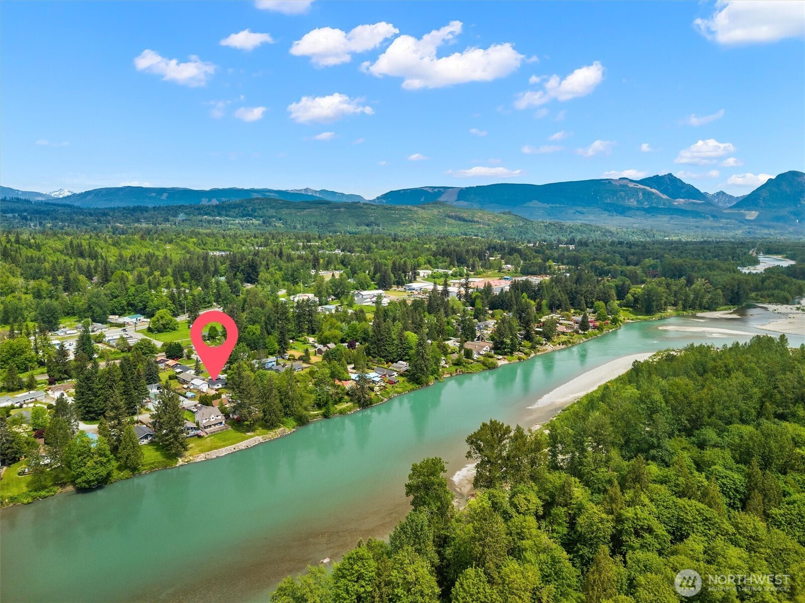 917 Dyer Road , Sultan, WA 98294