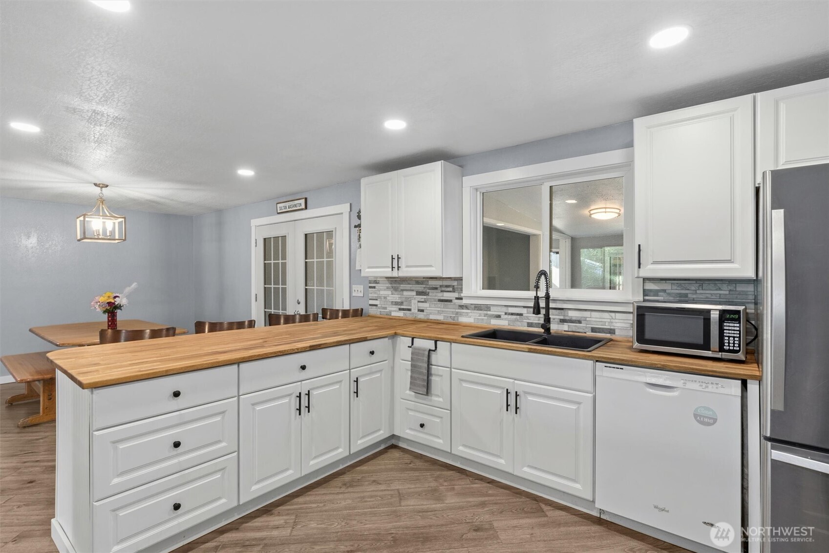 917 Dyer Road , Sultan, WA 98294