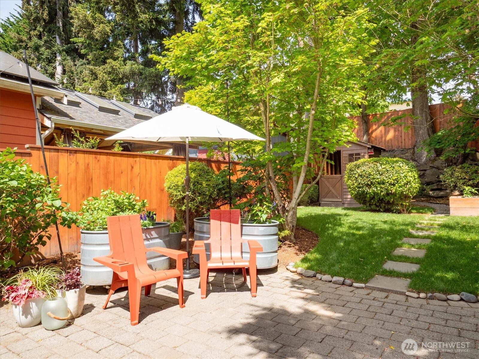 526 N 84th Street , Seattle, WA 98103