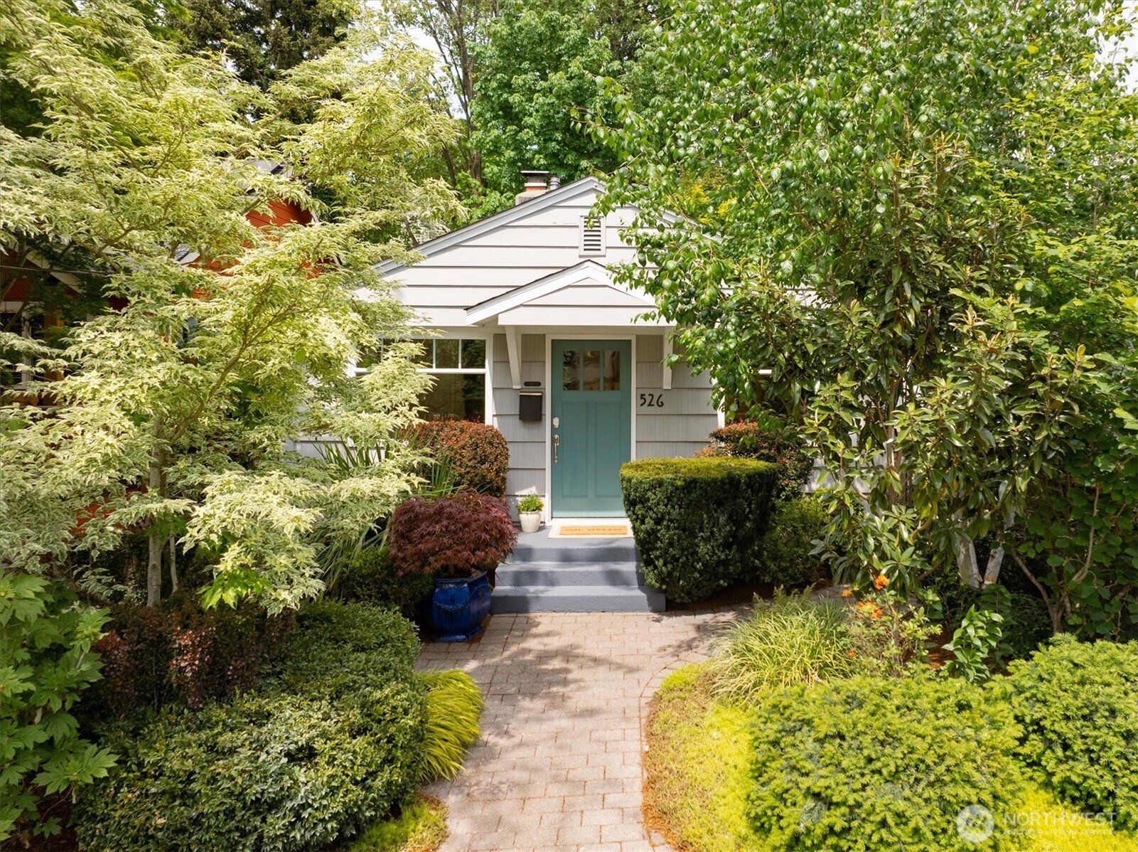 526 N 84th Street , Seattle, WA 98103