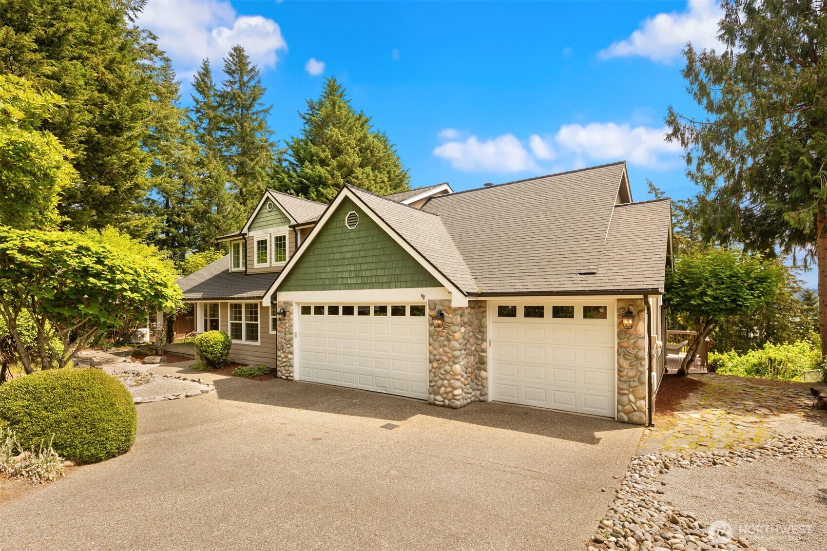 8226 Granite Drive NW, Gig Harbor, WA 98329