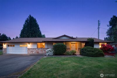 20229 24th Avenue W, Lynnwood, WA 98036