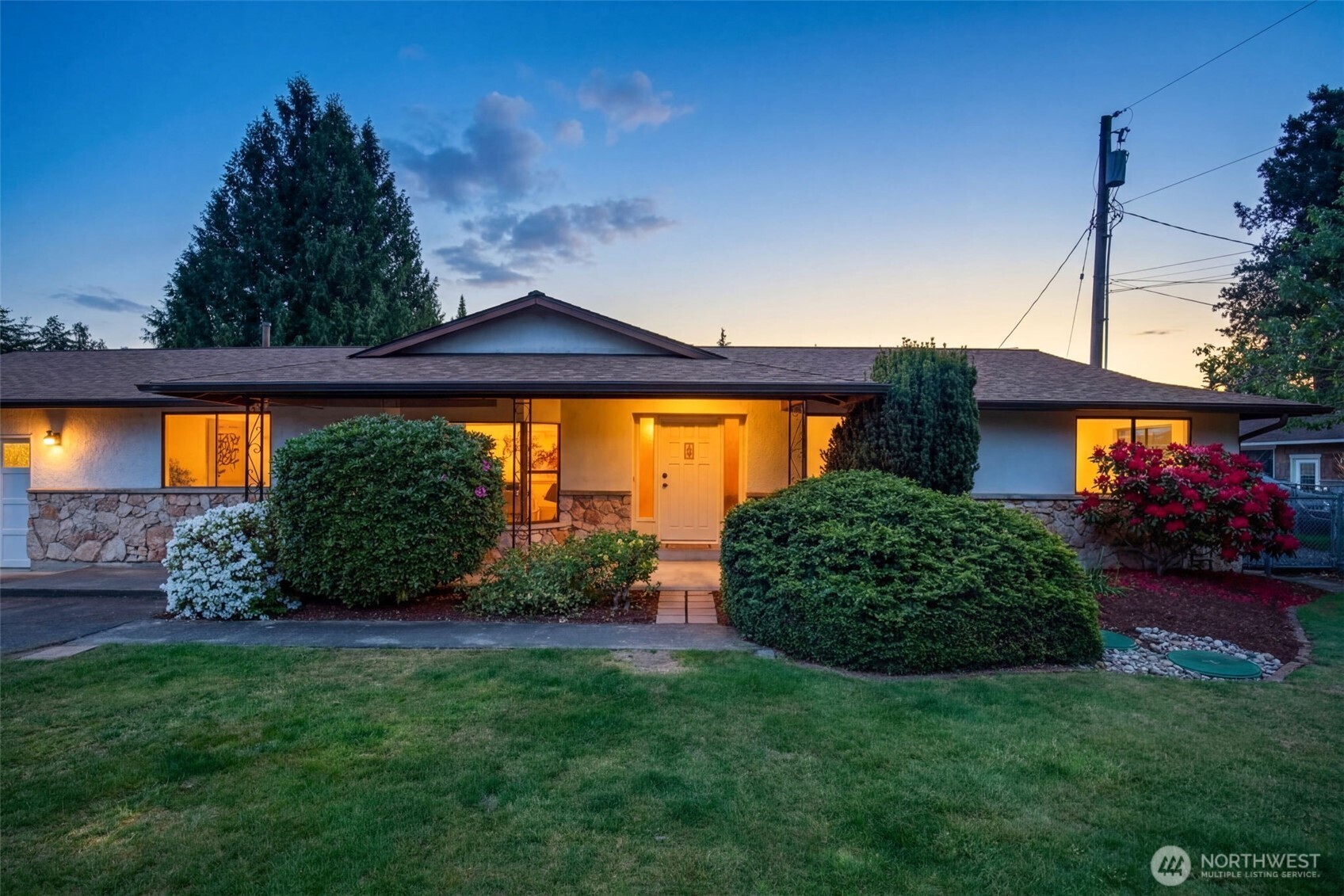 20229 24th Avenue W, Lynnwood, WA 98036