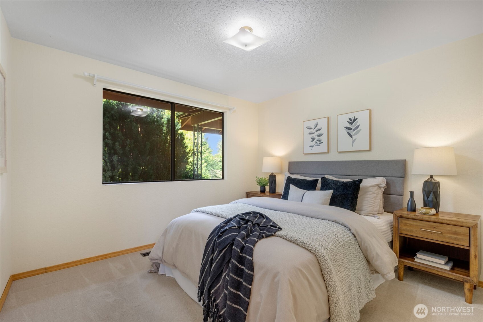 20229 24th Avenue W, Lynnwood, WA 98036