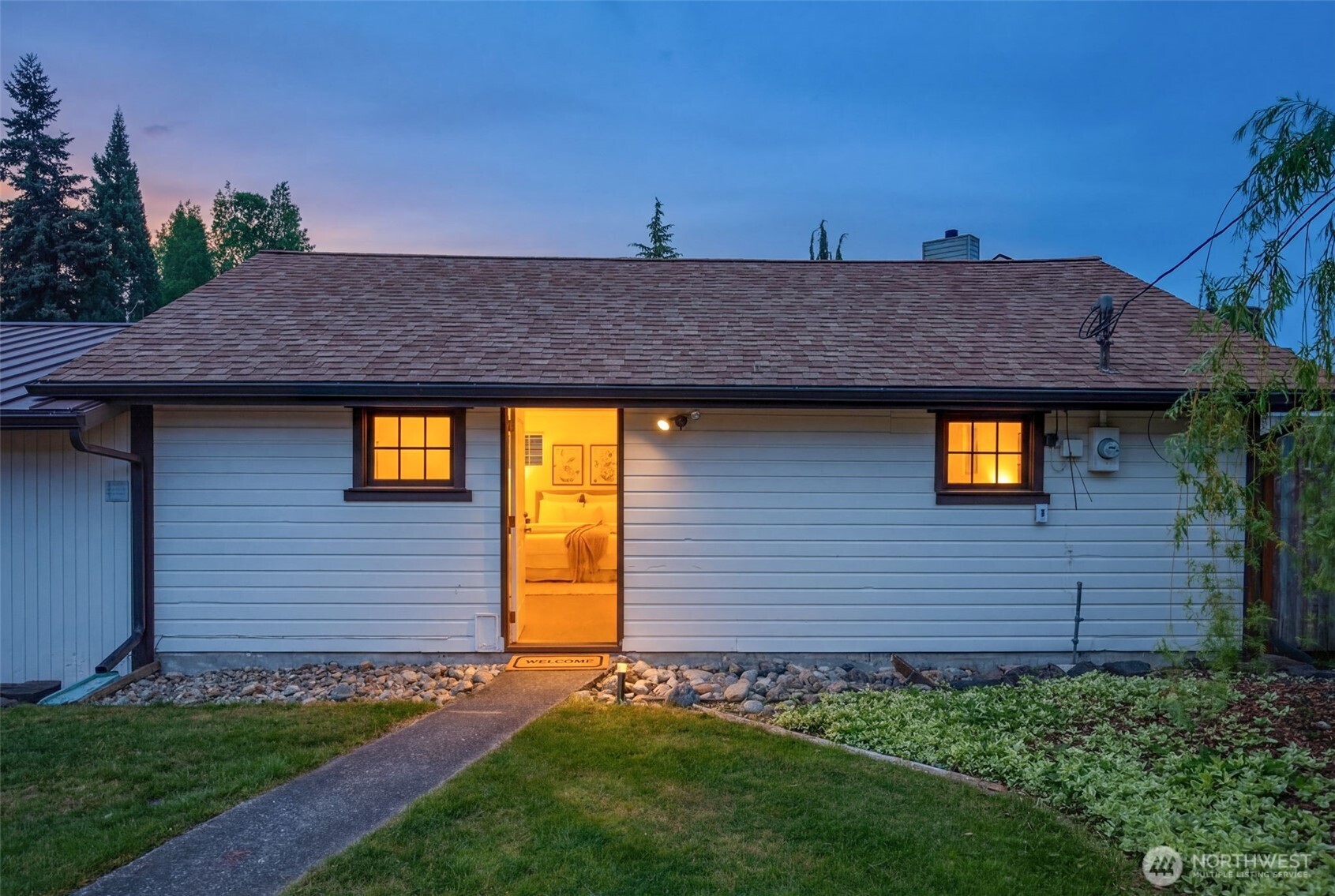 20229 24th Avenue W, Lynnwood, WA 98036