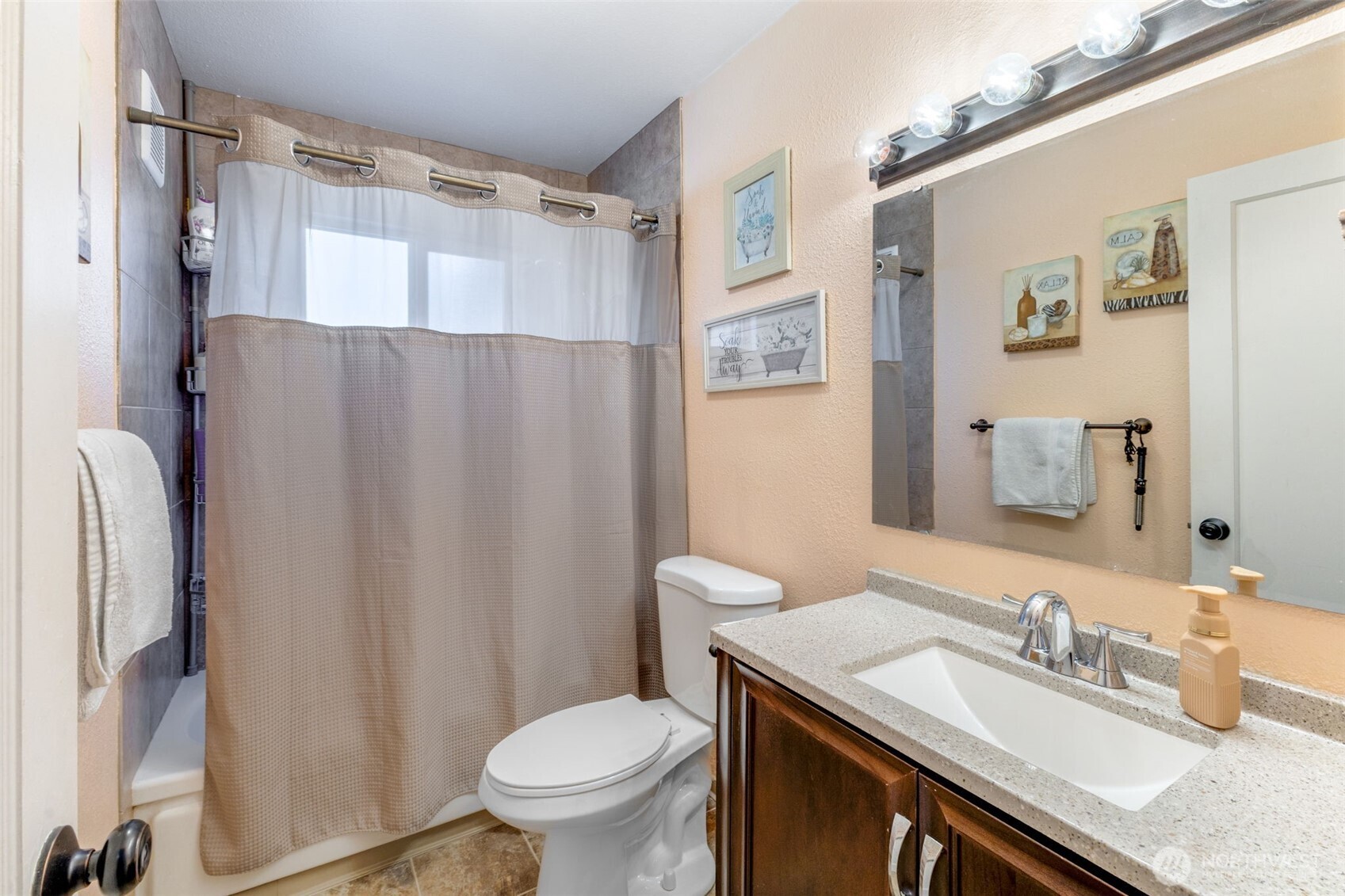 519 S 92nd , Tacoma, WA 98444