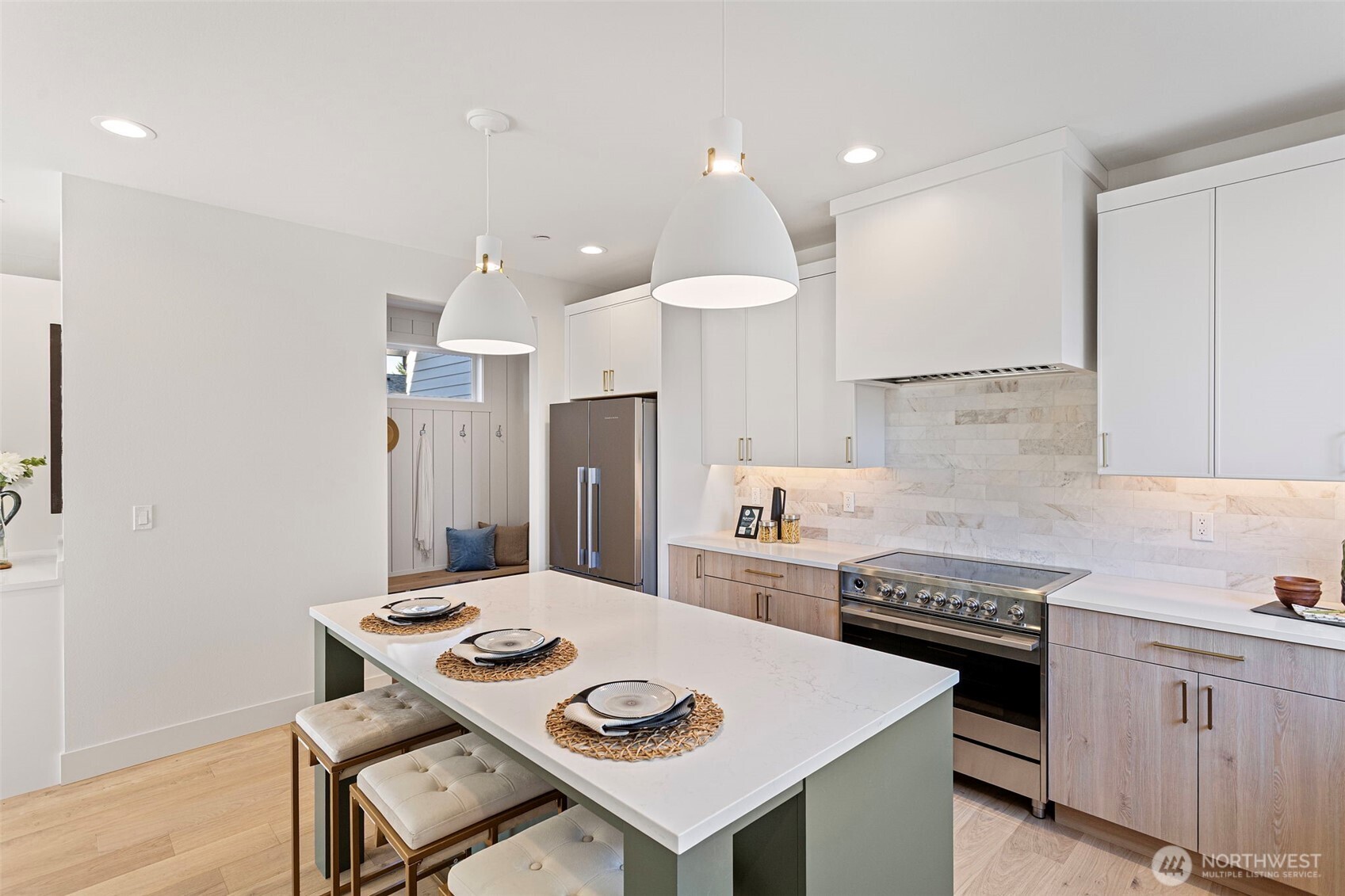 9313 132nd Avenue NE, Kirkland, WA 98033