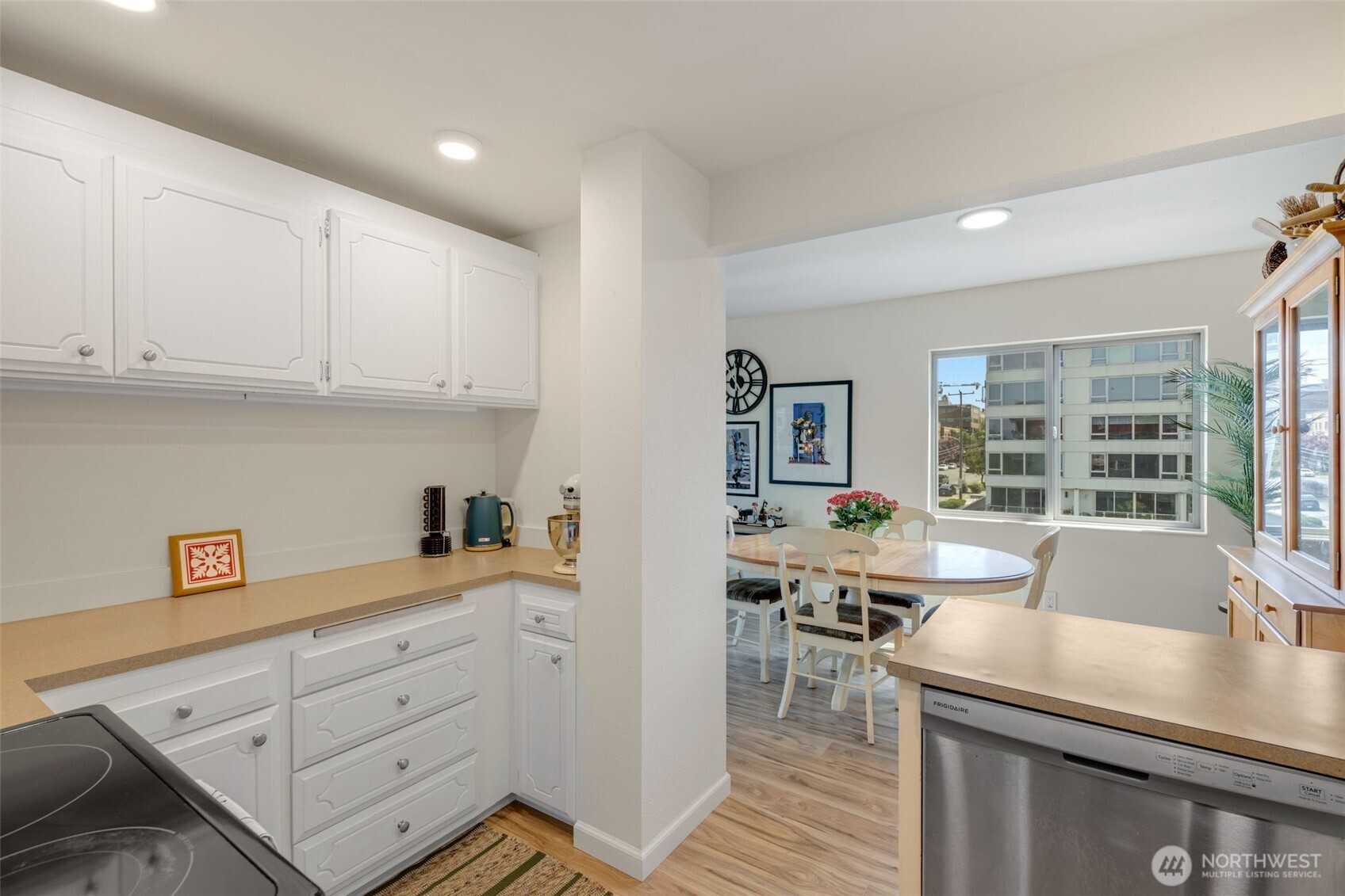 507 W Mercer Street #704, Seattle, WA 98119