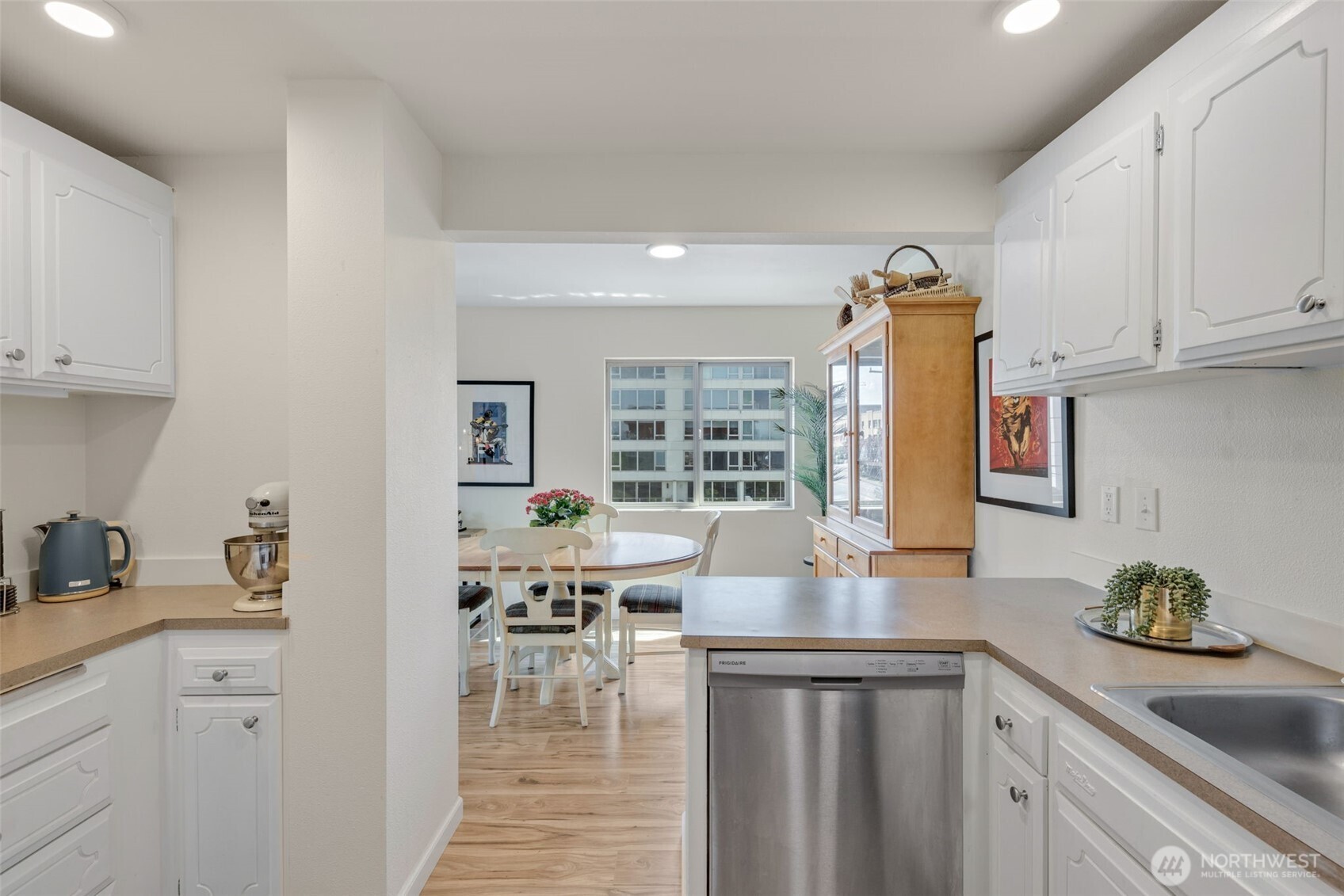 507 W Mercer Street #704, Seattle, WA 98119