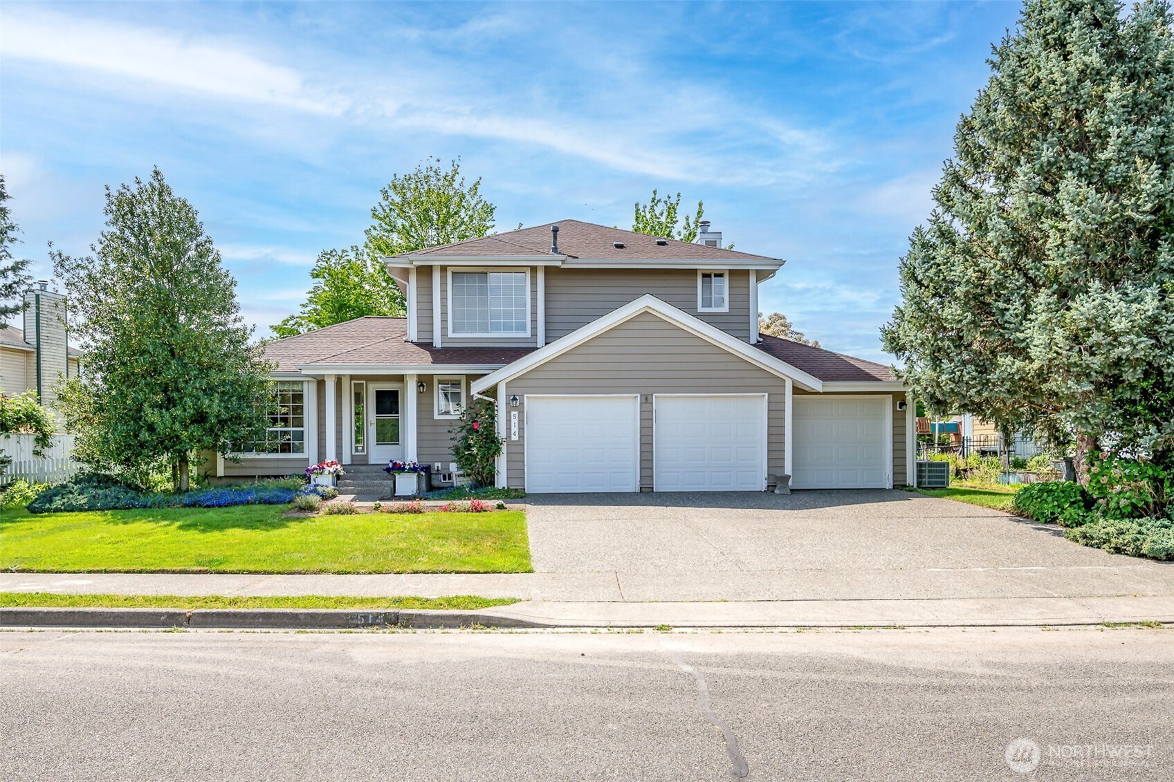 514 Blanchat Court , Enumclaw, WA 98022