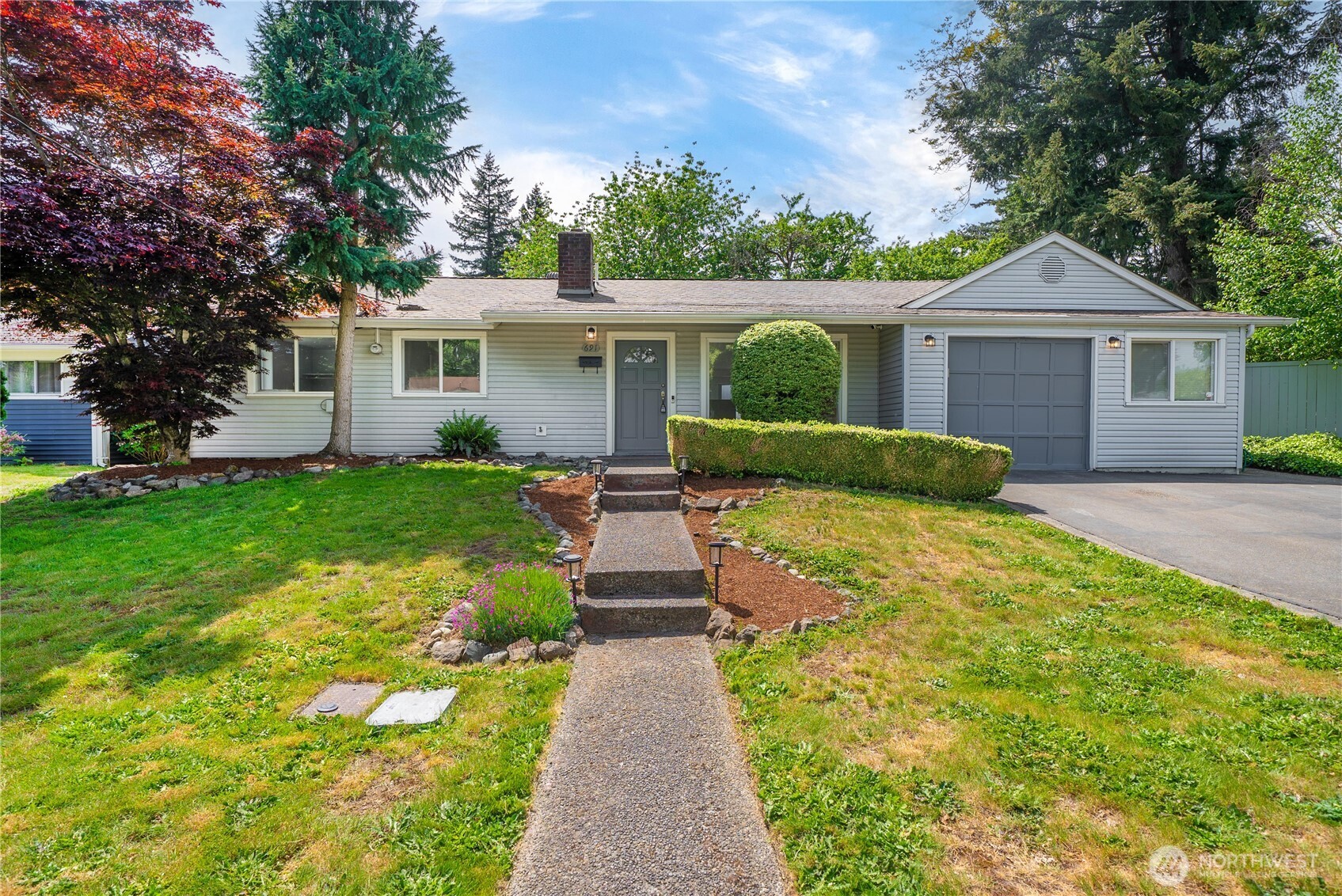 691 Redmond Avenue NE, Renton, WA 98056