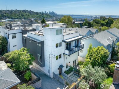 2415 W Lynn Street , Seattle, WA 98199