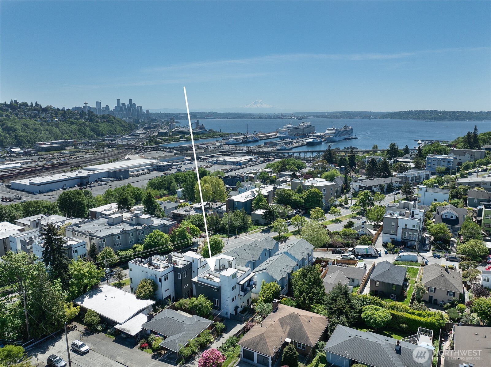 2415 W Lynn Street , Seattle, WA 98199
