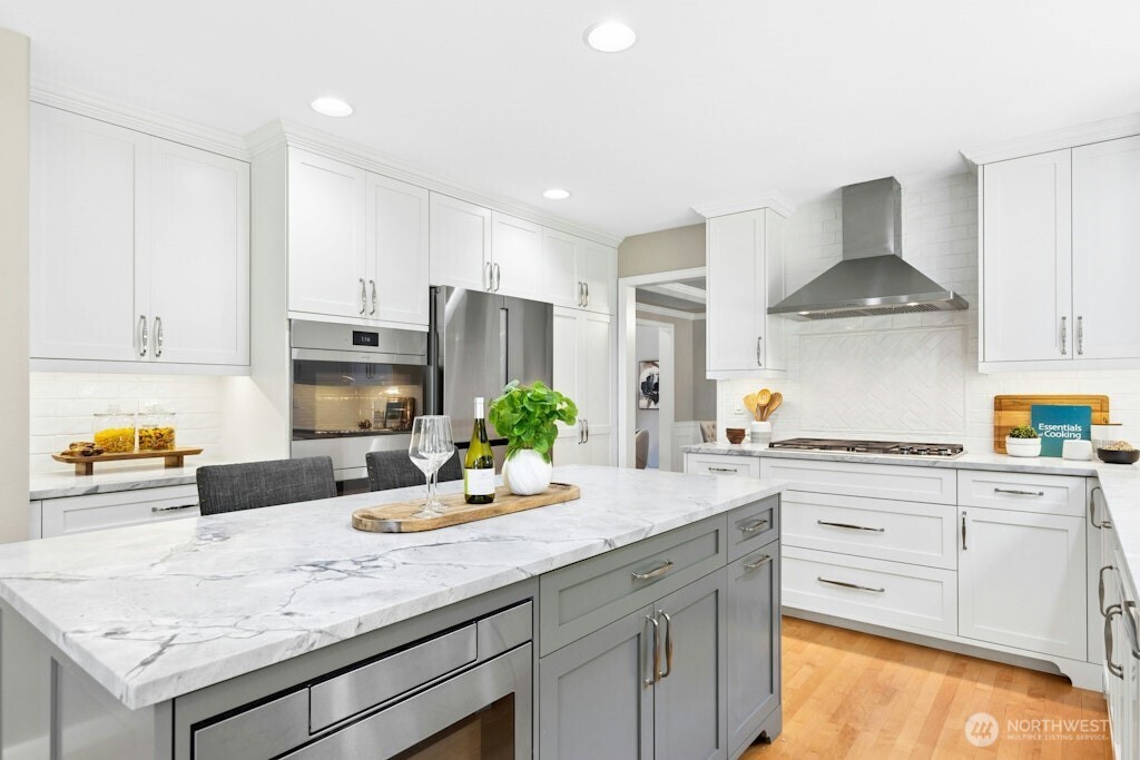 4649 225th Avenue SE, Sammamish, WA 98075