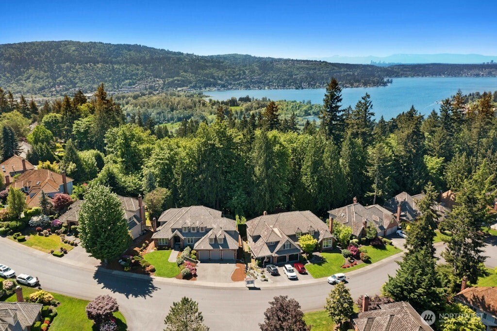 4649 225th Avenue SE, Sammamish, WA 98075