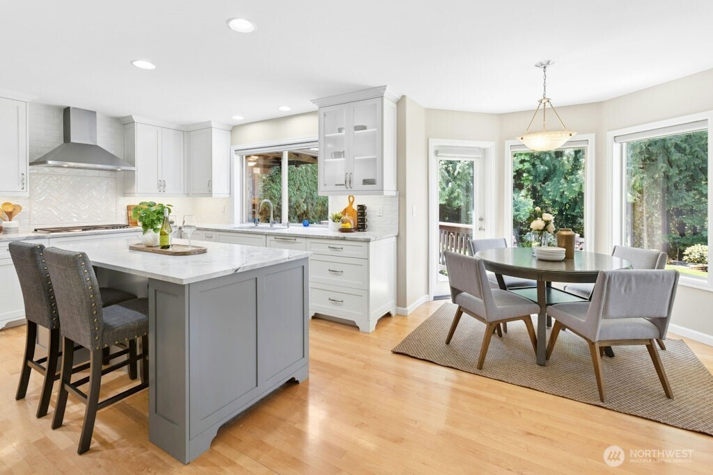4649 225th Avenue SE, Sammamish, WA 98075