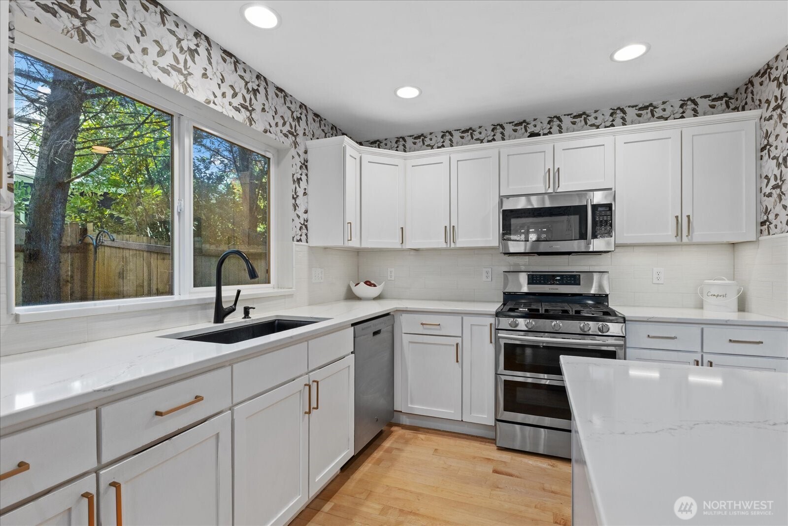 22033 99th Street SE, Snohomish, WA 98290