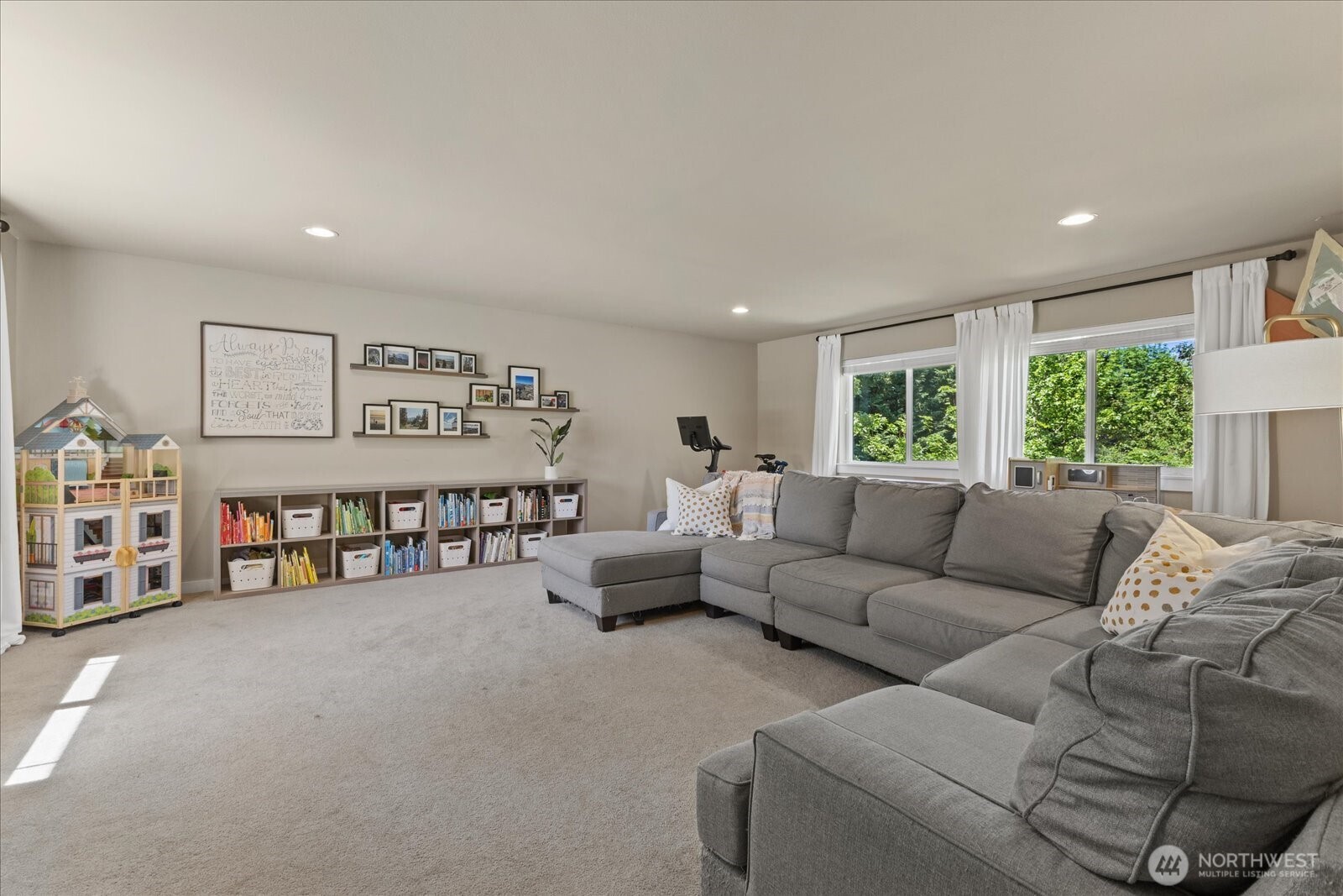 22033 99th Street SE, Snohomish, WA 98290