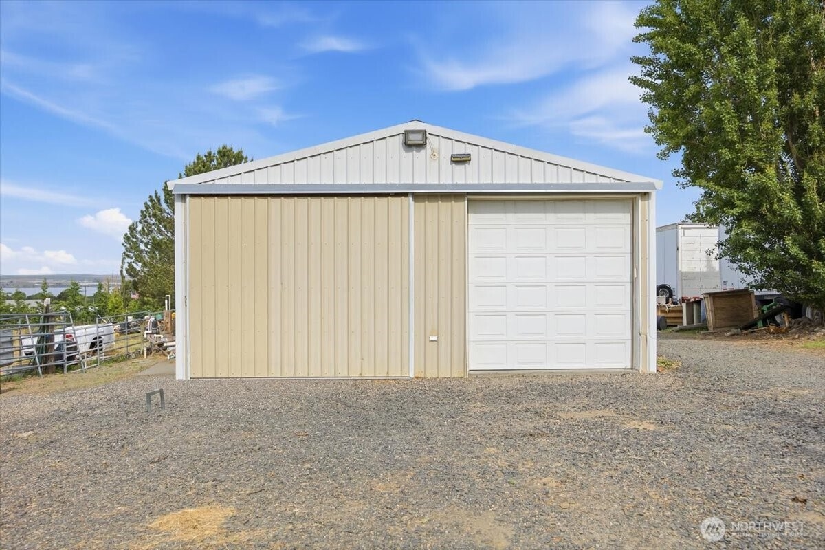 70301 S 2410 PRSE , Kennewick, WA 99337
