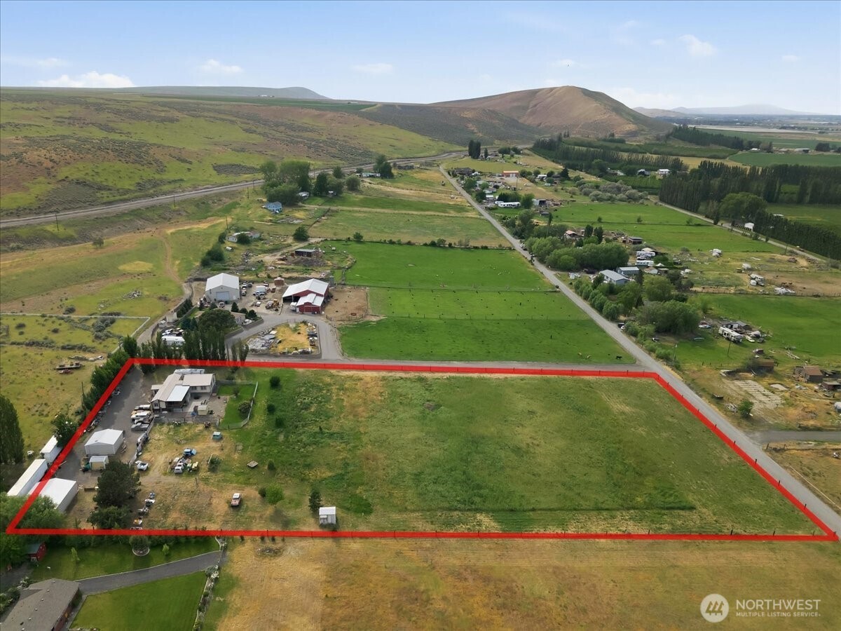 70301 S 2410 PRSE , Kennewick, WA 99337