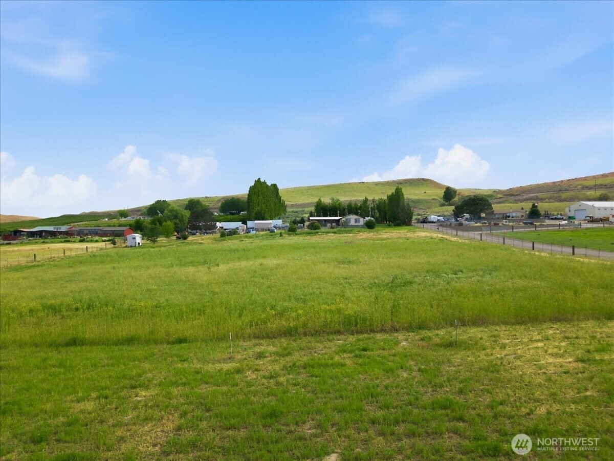 70301 S 2410 PRSE , Kennewick, WA 99337