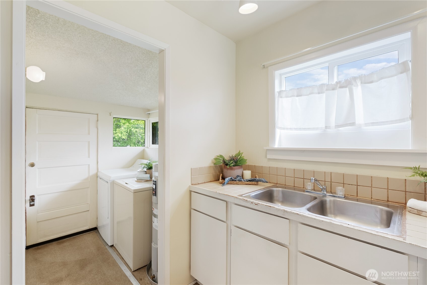 2320 Queen Street , Bellingham, WA 98229