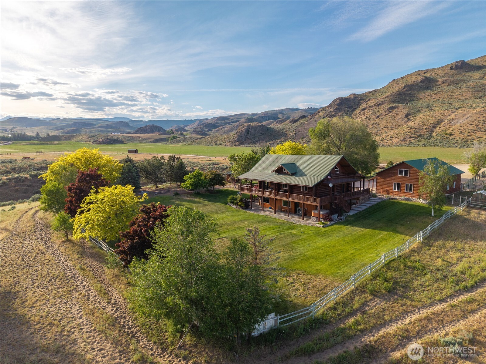 112 Pine Creek Road , Tonasket, WA 98855
