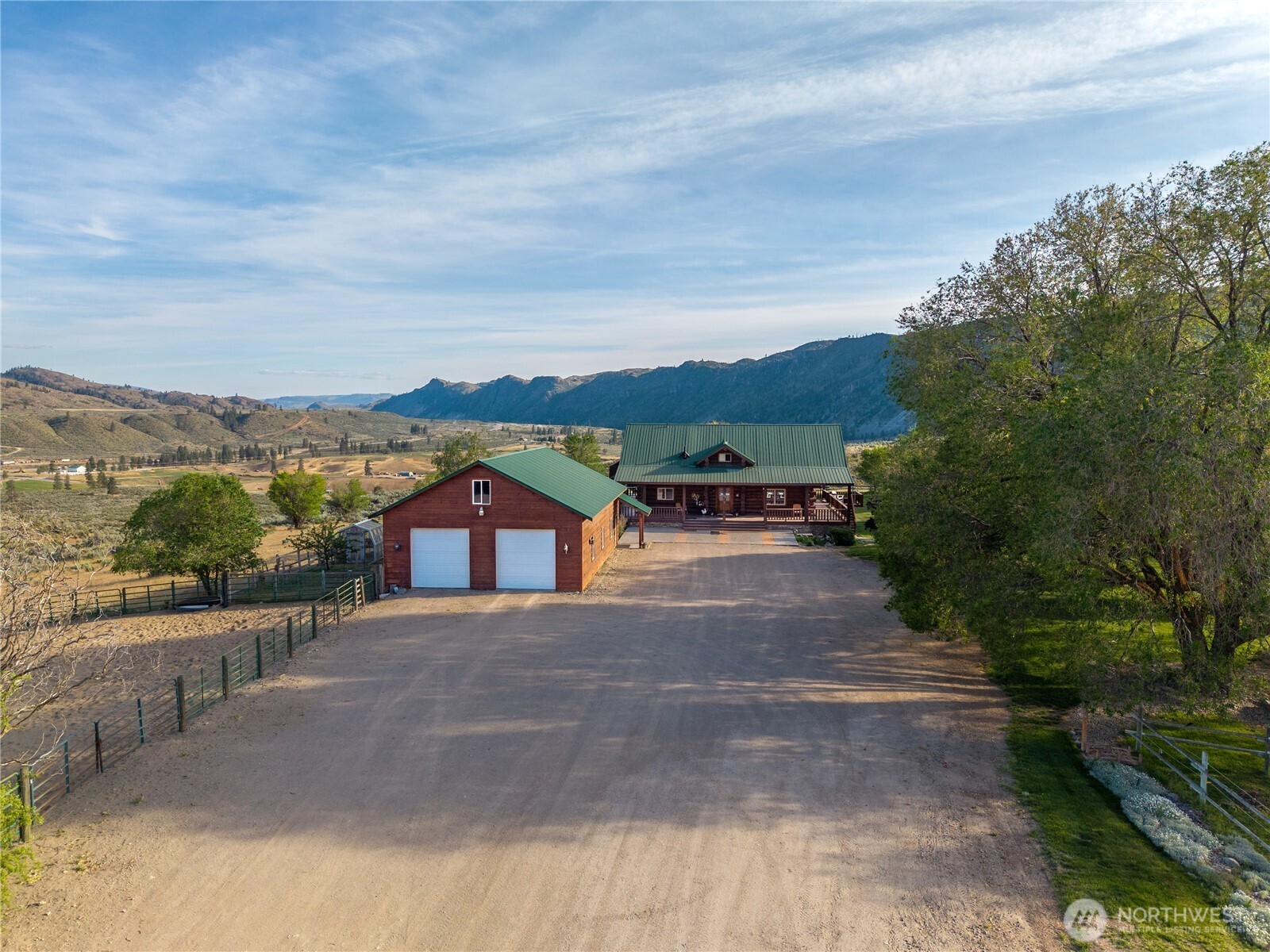 112 Pine Creek Road , Tonasket, WA 98855