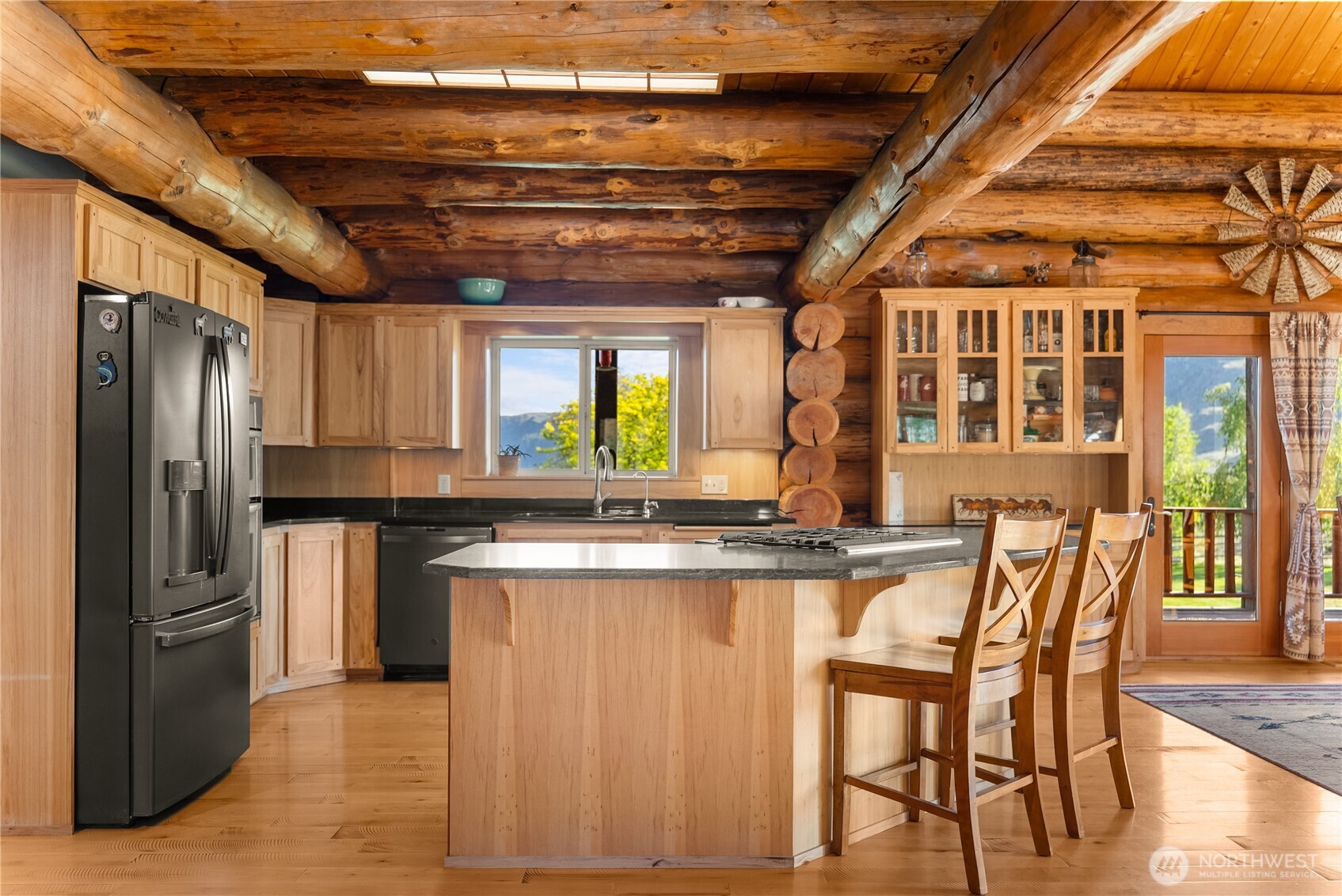 112 Pine Creek Road , Tonasket, WA 98855