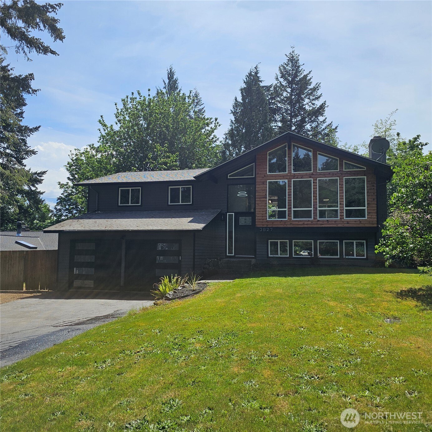 3827 Roosevelt Street NE, Bremerton, WA 98311