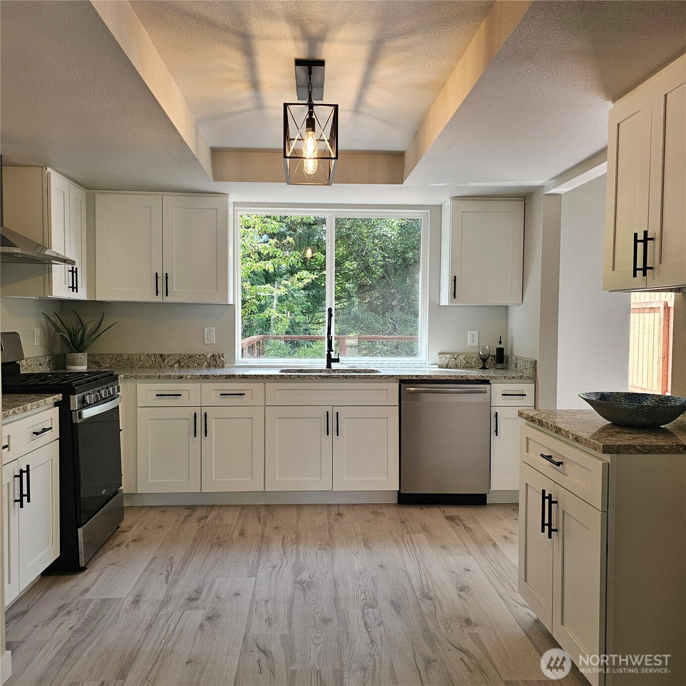 3827 Roosevelt Street NE, Bremerton, WA 98311