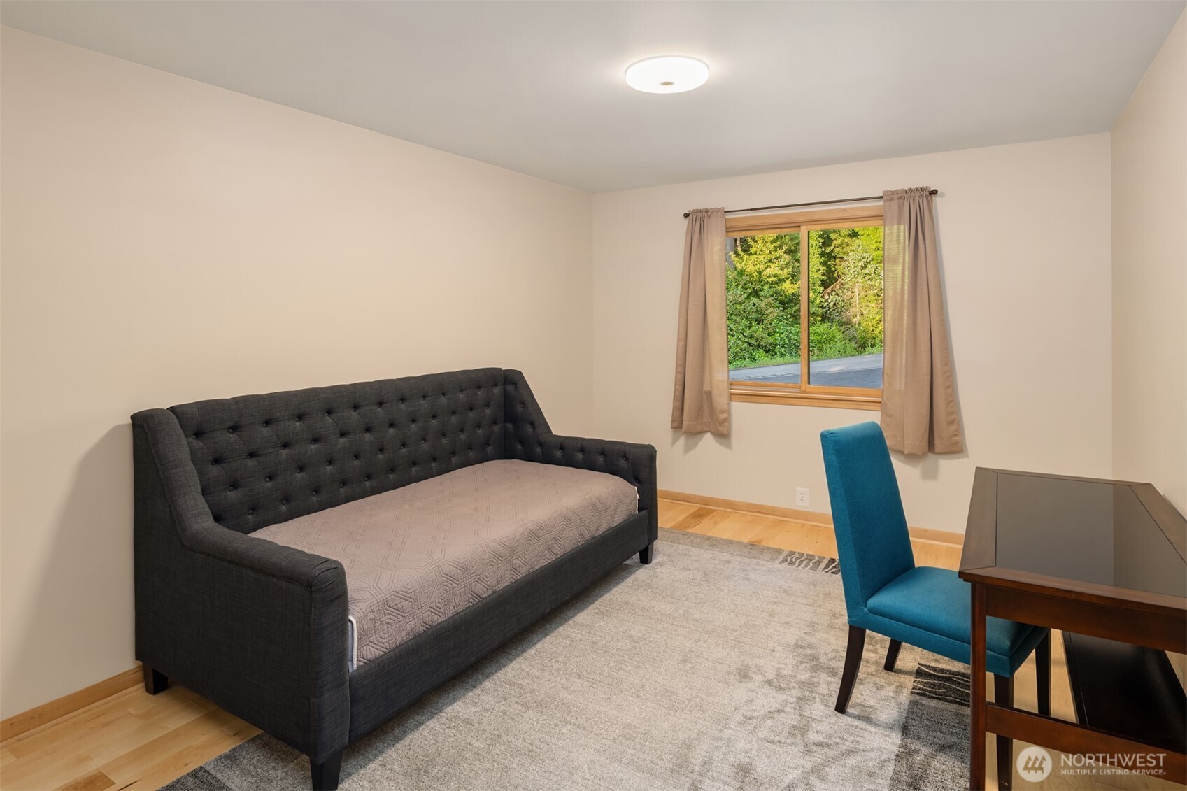 16311 25th Avenue SW, Burien, WA 98166