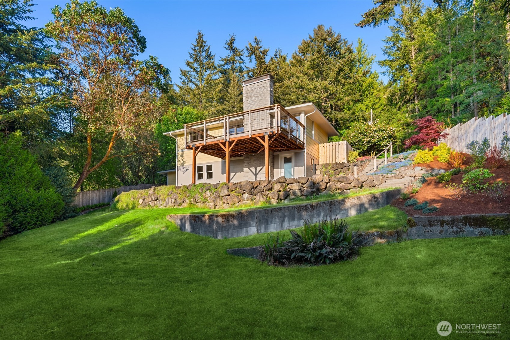 16311 25th Avenue SW, Burien, WA 98166