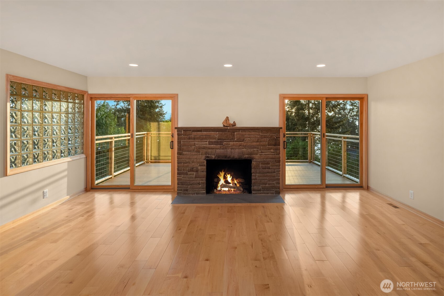 16311 25th Avenue SW, Burien, WA 98166