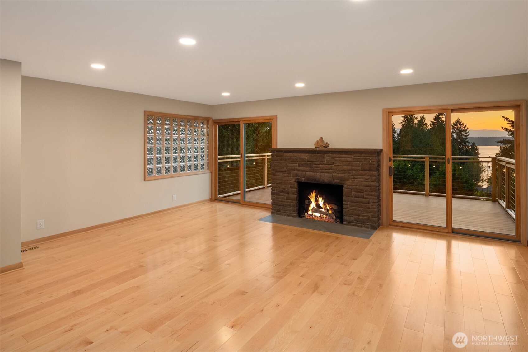 16311 25th Avenue SW, Burien, WA 98166