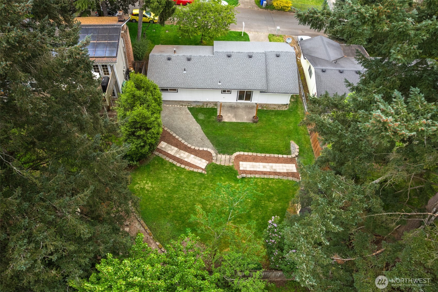 16925 SE 252nd Place , Covington, WA 98042-5239