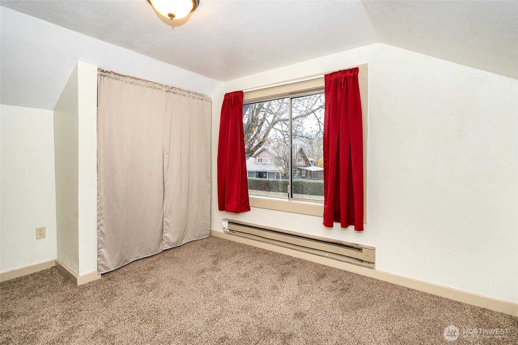 916 L Street , Centralia, WA 98531