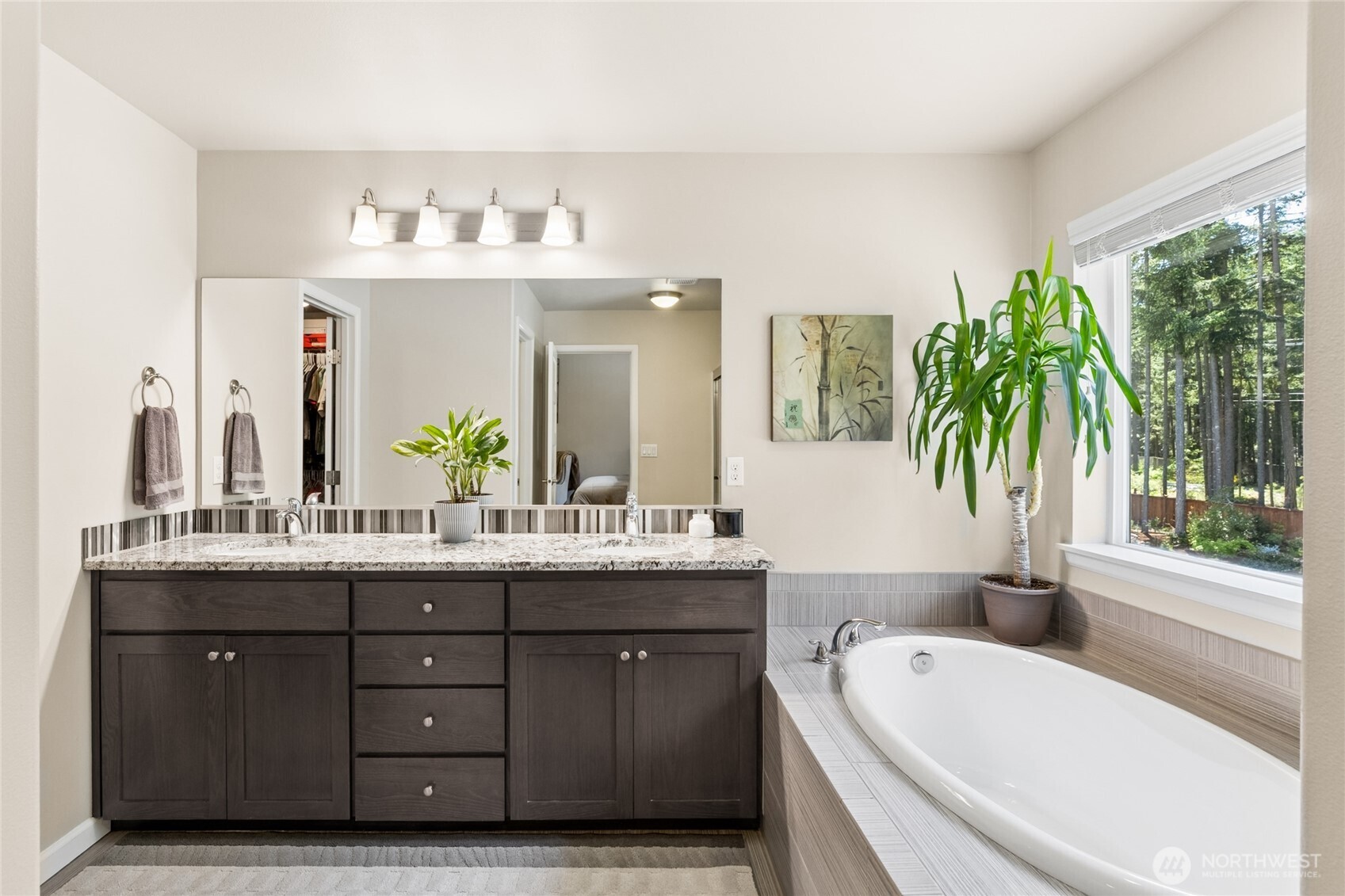 5143 Nuthatch Court NE, Lacey, WA 98516