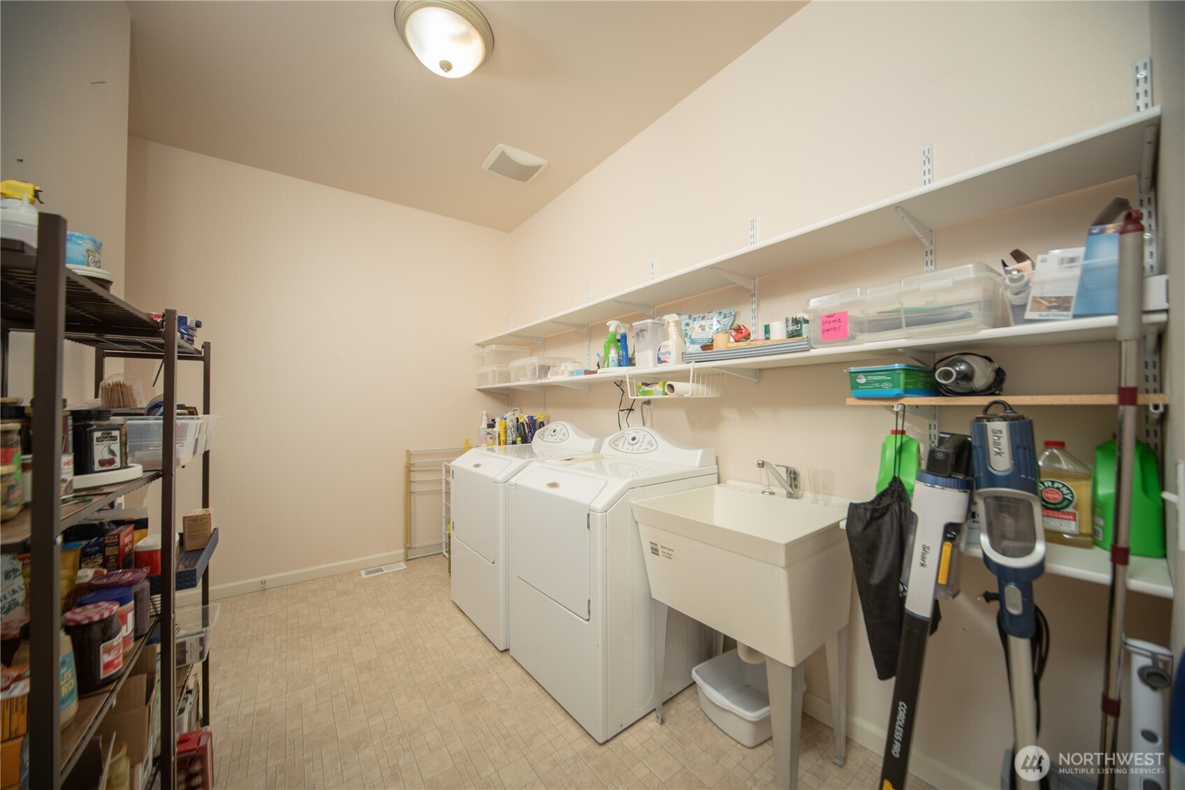 1611 E Canterbury Drive , Ellensburg, WA 98926