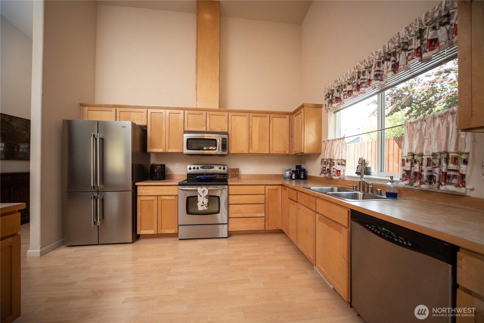 1611 E Canterbury Drive , Ellensburg, WA 98926