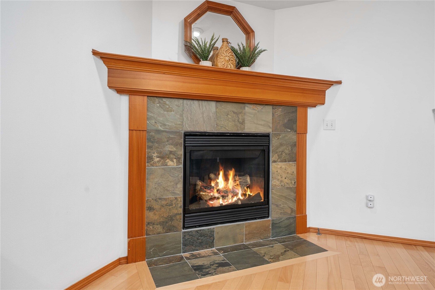 1926 Homan Avenue , Dupont, WA 98327-7702