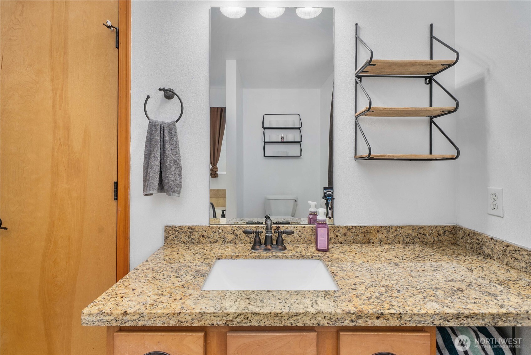 1926 Homan Avenue , Dupont, WA 98327-7702