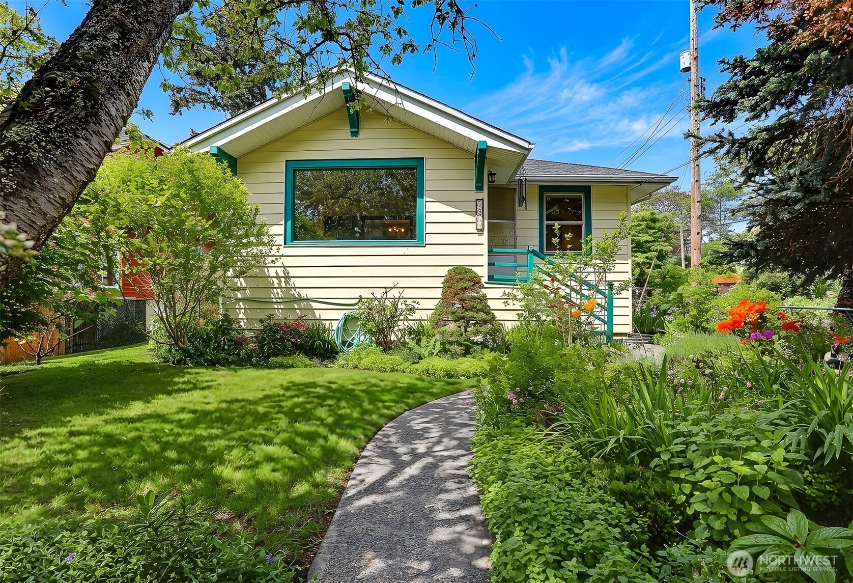 7559 14th Avenue NW, Seattle, WA 98117