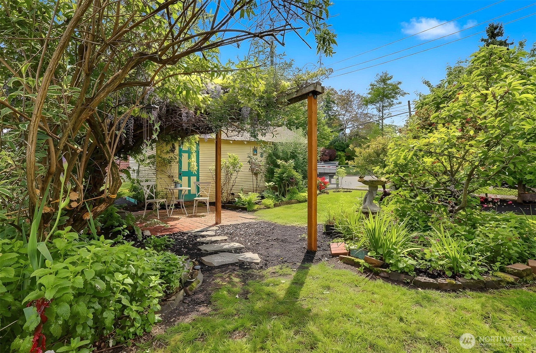 7559 14th Avenue NW, Seattle, WA 98117